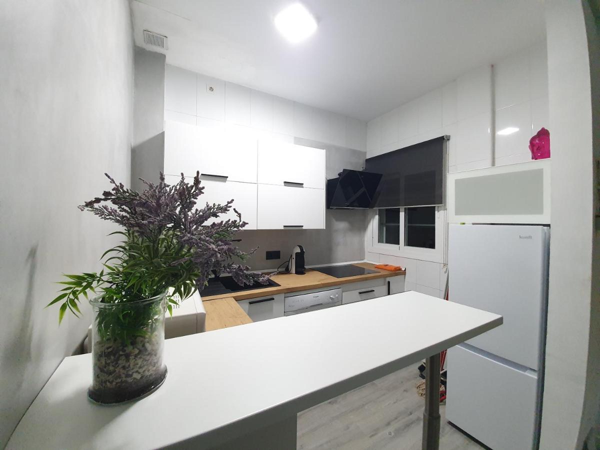 Apartamentos Alamos Малага Экстерьер фото